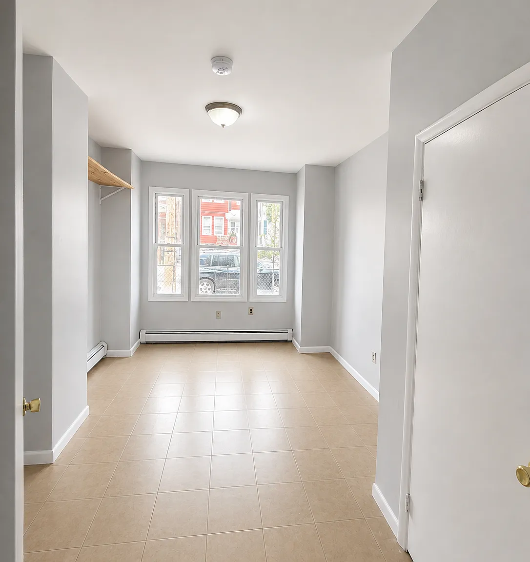 2 bed, $1,600 — Photo 1