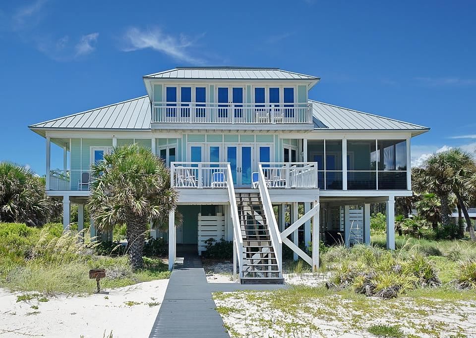1st image of 2124 Palmetto Way
