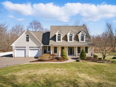 290 North Grand Street, Suffield, CT, 06078
