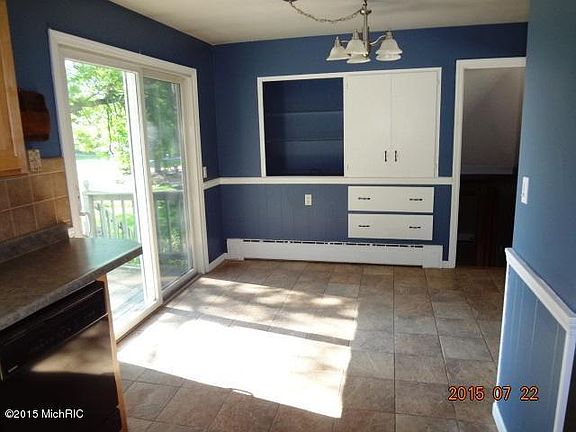 5th image of 620 Iroquois Dr