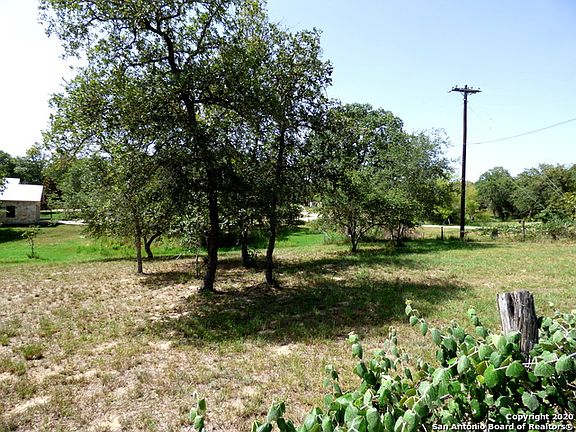 4th image of 101 Chuckwagon Dr