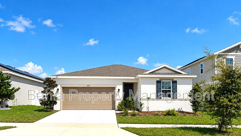 819 Folklore Ln