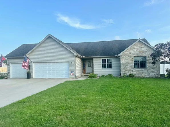 613 Cassidy Ct, Utica, IL 61373