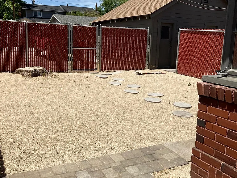 1033 S Arlington Ave — Photo 11