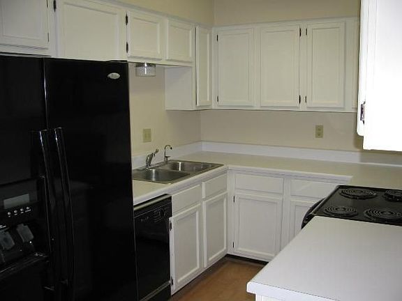5th image of 4487 Post Pl APT 46