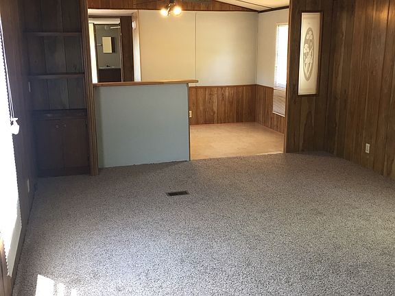 5th image of 310 Hickory Ln