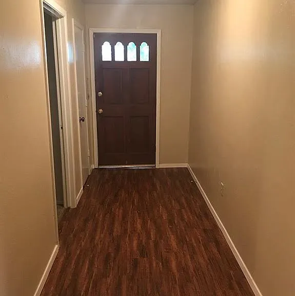 721 Lindenwood Dr — Photo 7