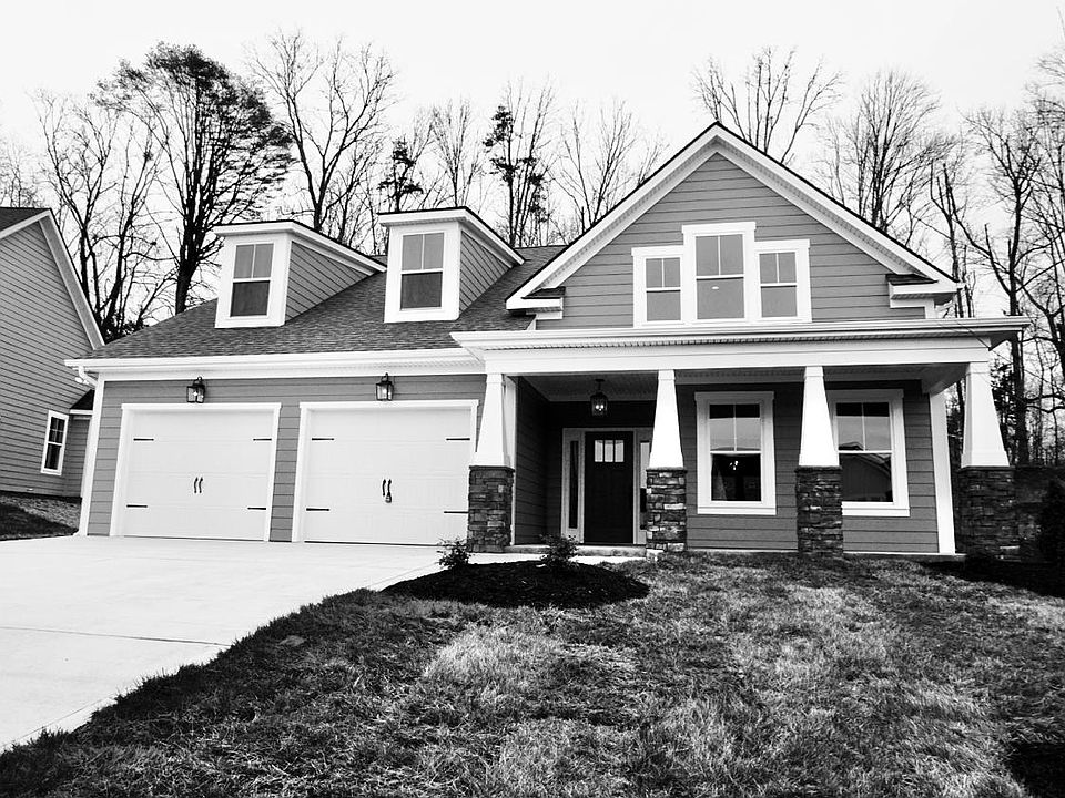 1st image of 686 Clearmill Dr