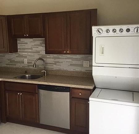 3rd image of 11169 NW 37th St