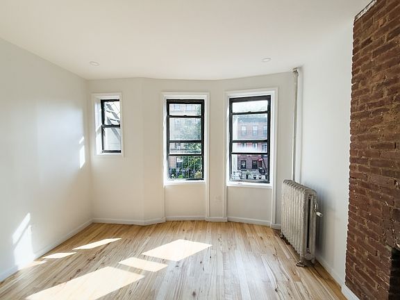 3rd image of 647 Prospect Pl APT 8B