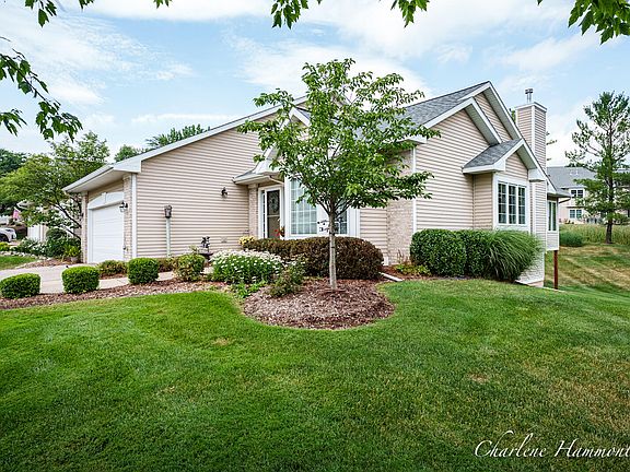 2nd image of 2329 Whimbrel Ct NE #38