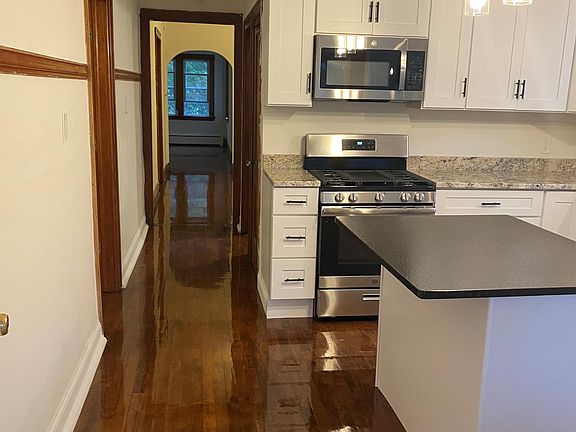 3rd image of 1828 Elmwood Ave