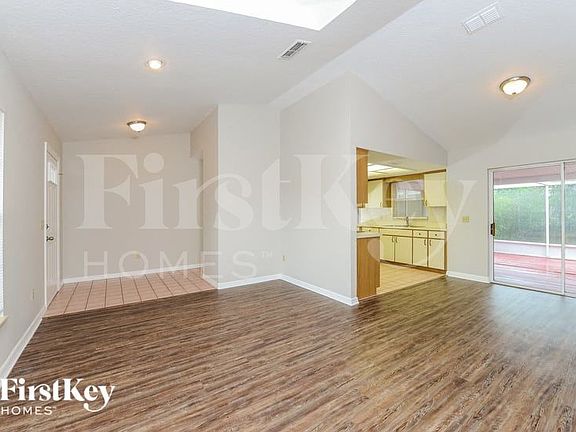 4th image of 3103 Branchville Dr