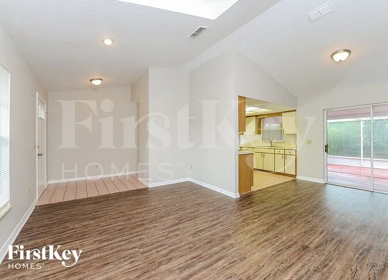 3103 Branchville Dr — Photo 4