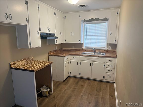 4th image of 3259 Durham Dr