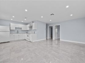 260 NW 19th St