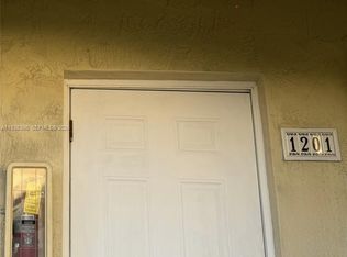 10101 W Okeechobee Rd APT 1201, Hialeah Gardens, FL 33016