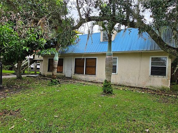 2nd image of 400 Peninsula Dr