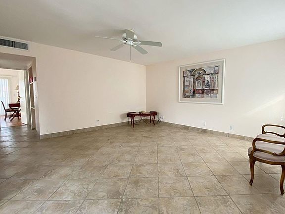 3rd image of 568 Brittany Ave #L