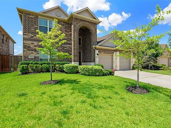 2nd image of 3918 Catania Bay Ct