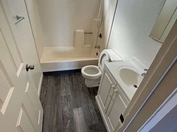 5th image of 5592 Arboga Rd APT A