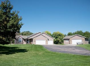 47292 Dusenberg Pl, Renner, SD 57055
