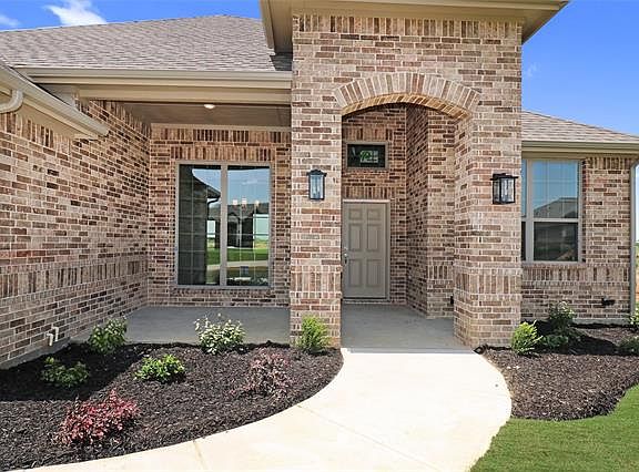 5th image of 150 Highgat Dr