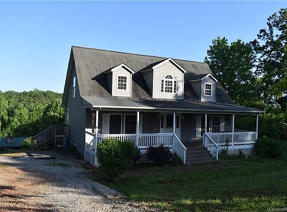 3rd image of 222 Lonesome Pine Dr