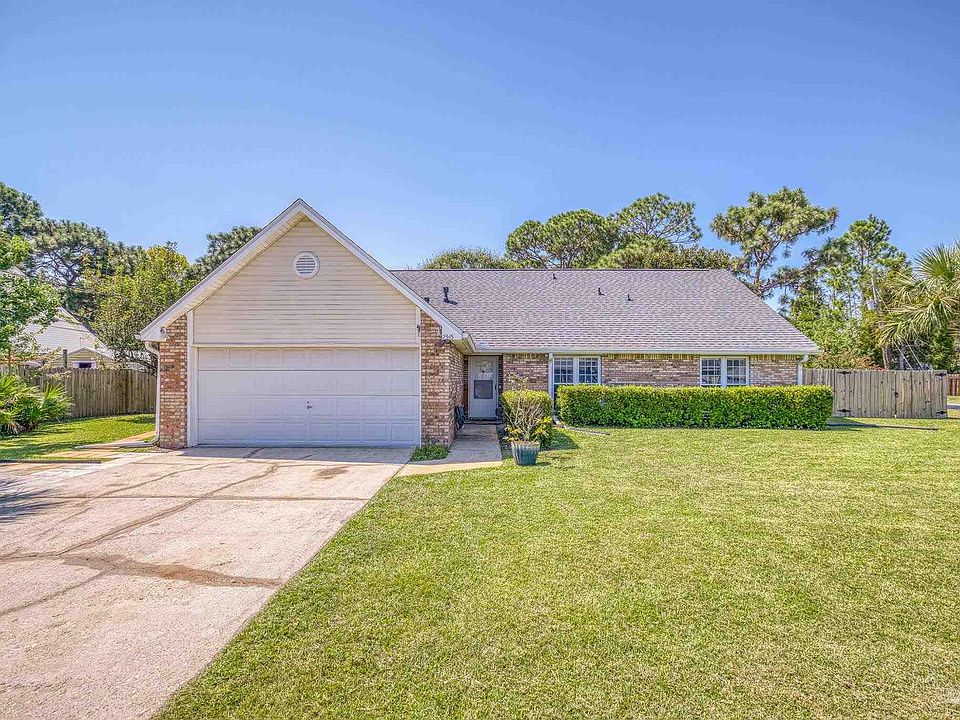 1st image of 2345 Prytania Cir