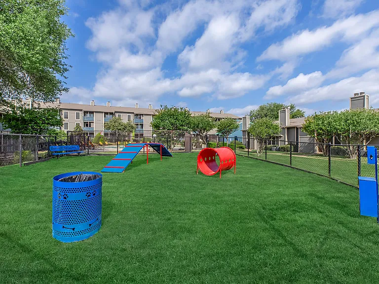 Villas at Alameda — Photo 8