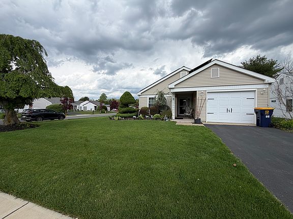 2nd image of 96 Buckingham Dr N