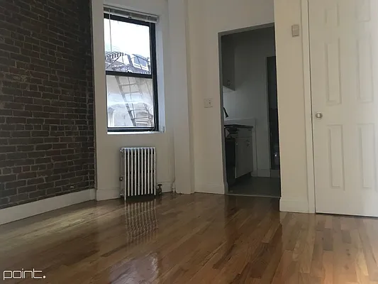 Rented by Point NYC | media 19