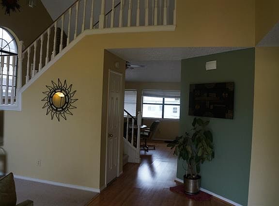 3rd image of 1028 Monarch Dr