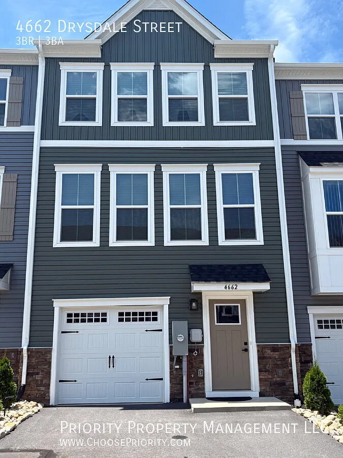 "Charming 3-Bedroom Retreat with 2.5 Baths in Harrisonburg Spacious 1730 Sq. Ft. Haven on Drysdal... — Photo 1