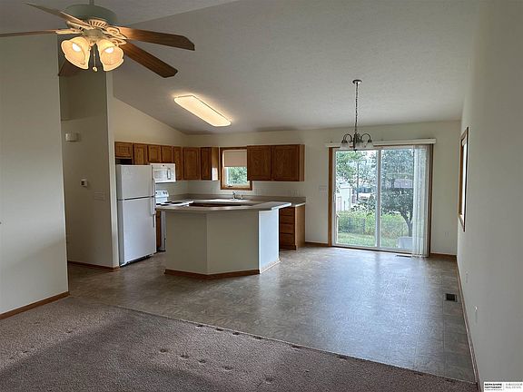 3rd image of 2311 Atlas Cir