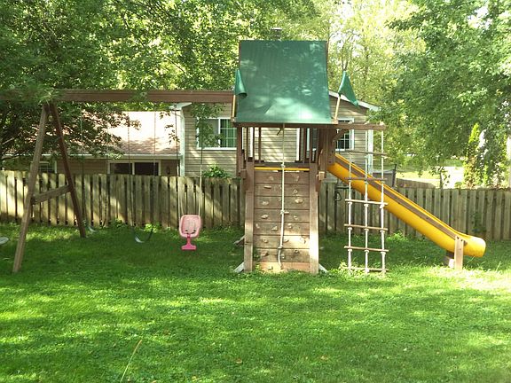 Close-up of play set.