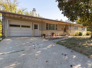 522 Bouthillier St, Galena, IL 61036
