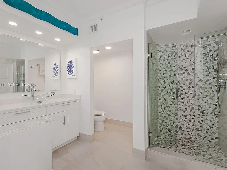 3020 NE 32nd Ave #1401 — Photo 13