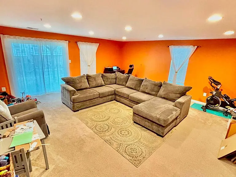 7673 Timbercross Ln — Photo 19