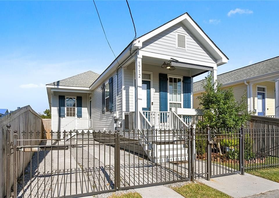1st image of 1712 Leonidas St