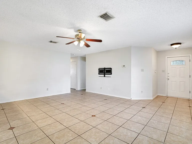 9535 Andrew Point — Photo 3