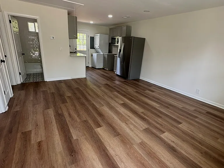 1101 Summit Ave #C — Photo 6