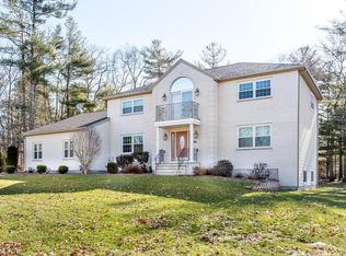 56 Penniman Cir, Stoughton, MA 02072