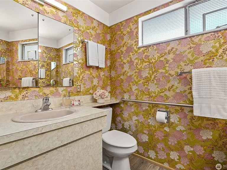8210 SE 36th St — Photo 26