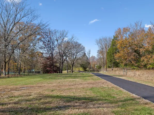 3169 Earhart Rd, Hermitage, TN 37076