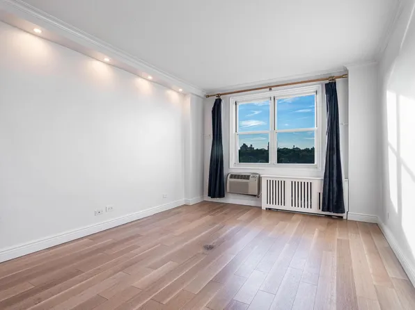 1270 5th Avenue image 12 of 23