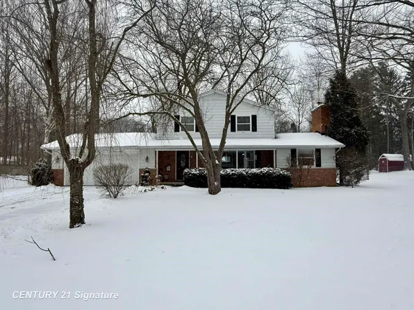 682 Cheryl St, Saginaw, MI 48609