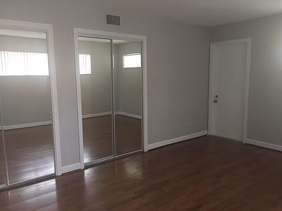 4th image of 3223 NE 36th St APT 6