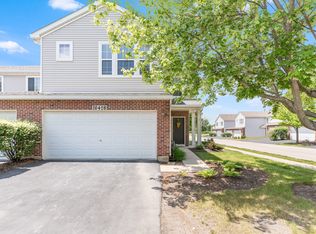 16428 Club Ct, Crest Hill, IL 60403