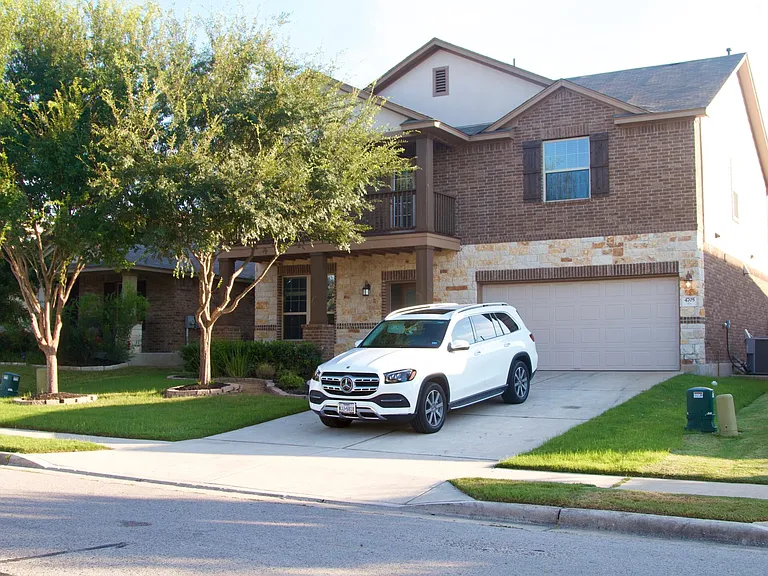 4705 Randig Ln — Photo 2